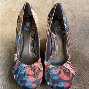 Tribeca by Kenneth Cole heels earthy colors